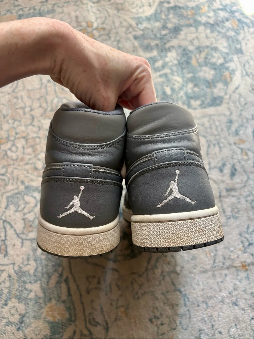Nike Air Jordan 1 Retro Mid Cool Grey High Top Sneakers Casual Size Men’s 10